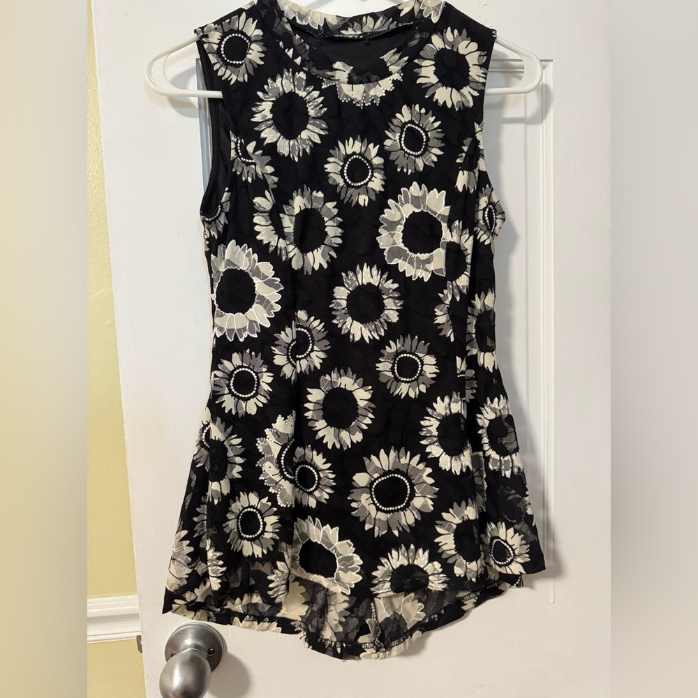 Vintage Sunflower Black and White Lace Detail Sheer Boho 80s Artsy Flowy Tank